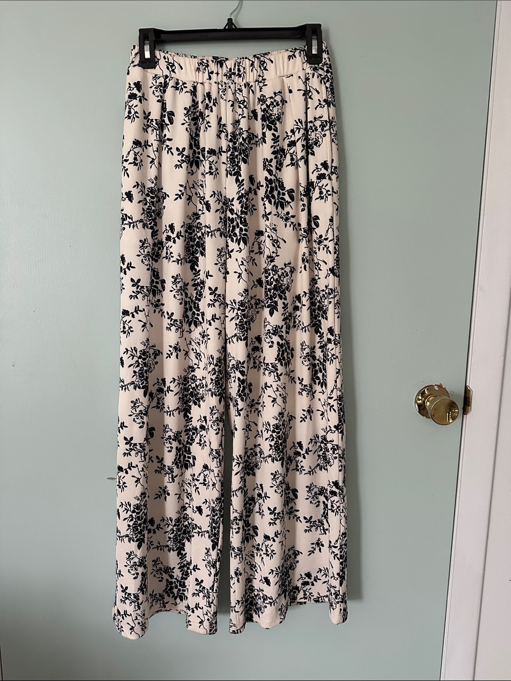 Wide Leg Cream Pants with Black Floral Print - Women's  M with pockets.